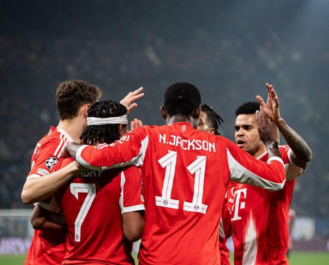 开云-欧冠种子队1/8决赛首回合仅拜仁取胜,其余7队2平5负